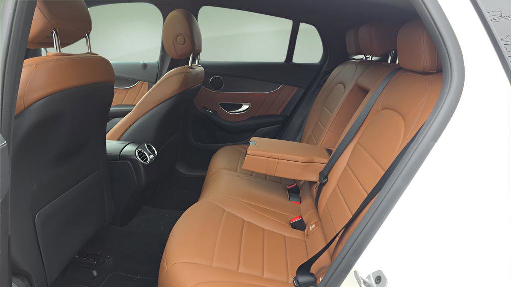 Used 2022 Mercedes-Benz GLC 300 4MATIC Coupe image 15