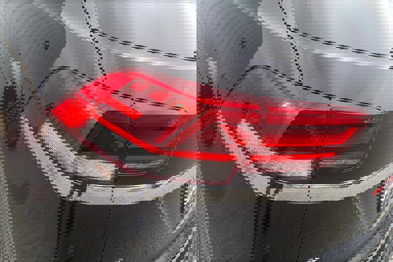 Used 2022 Volkswagen Atlas Cross Sport SE image 33