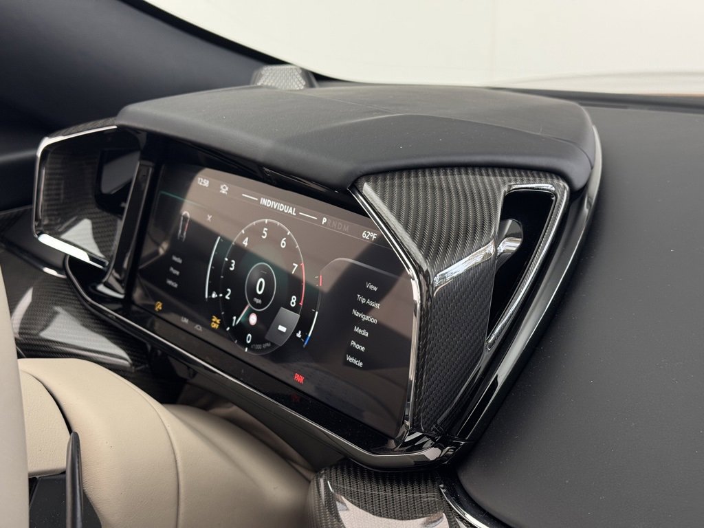 New 2026 Aston Martin Vanquish Convertible image 25