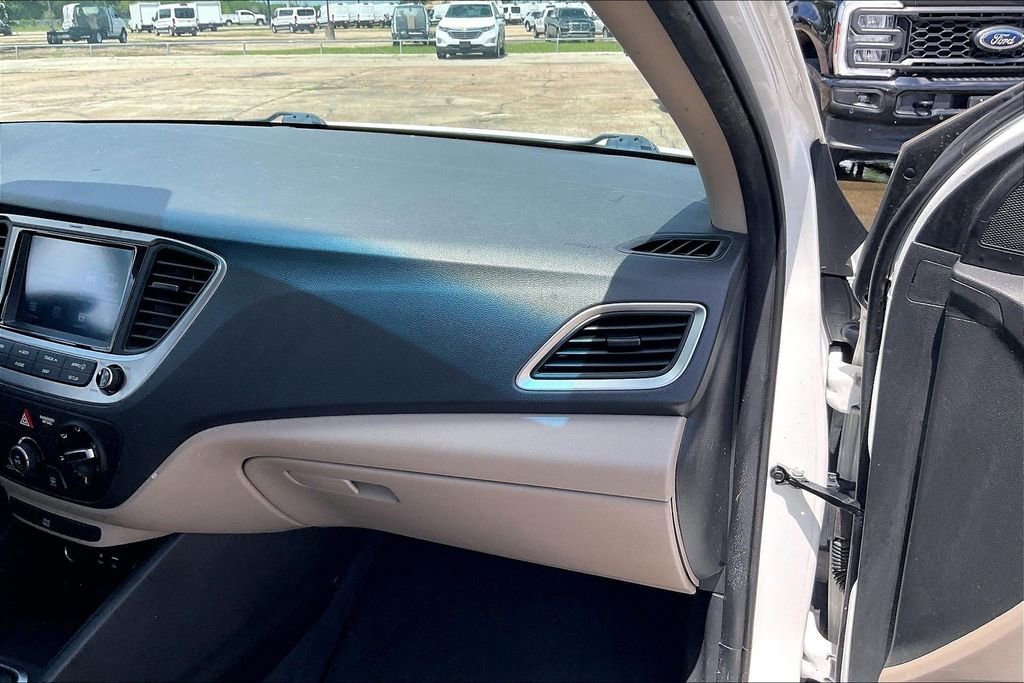 Used 2018 Hyundai Accent SEL FWD image 23