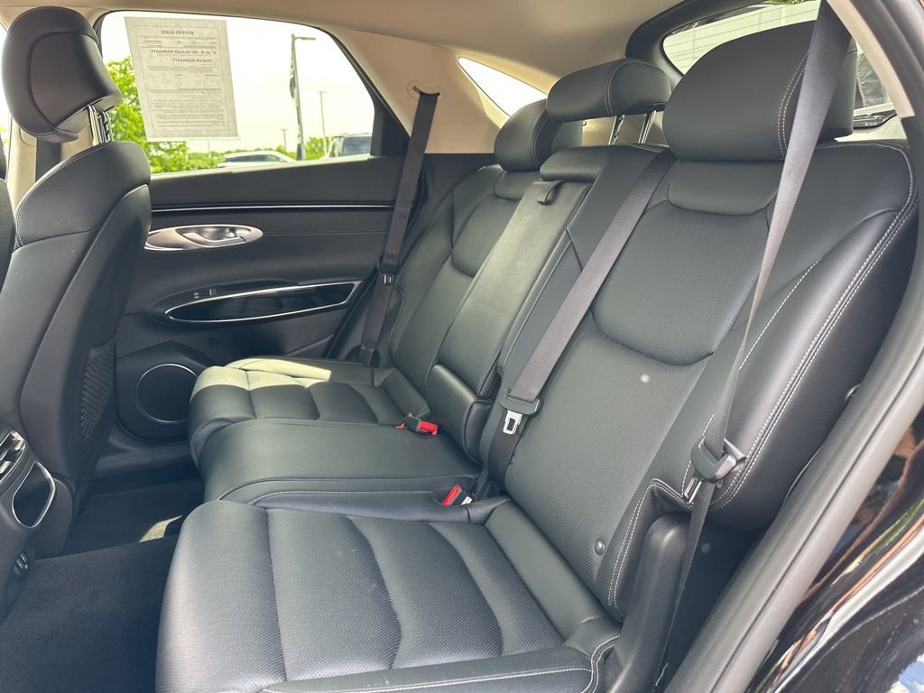 Used 2025 Genesis GV70 2.5T AWD/4WD image 33