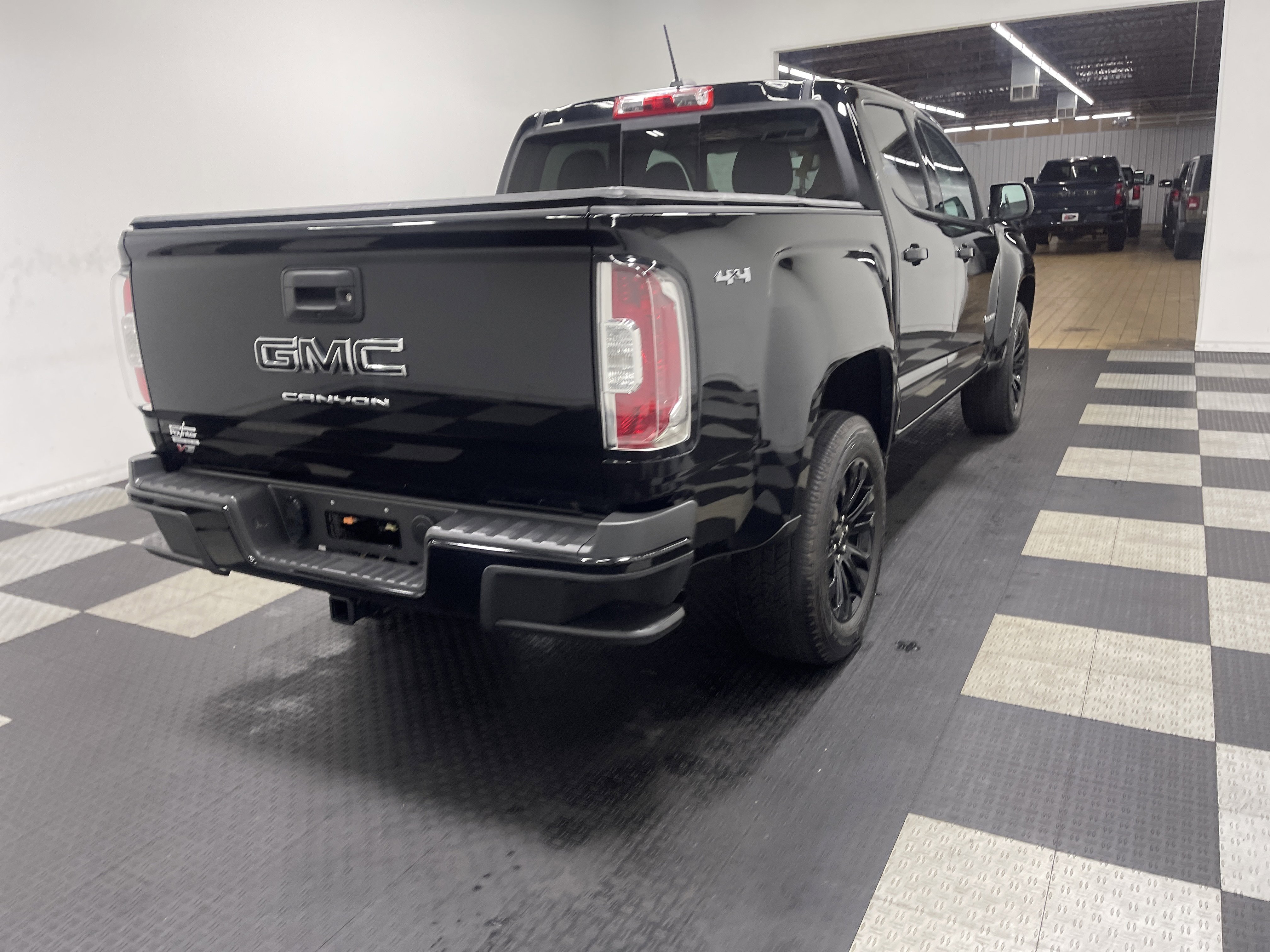 Used 2022 GMC Canyon Elevation w/ Elevation Premium Package image 5