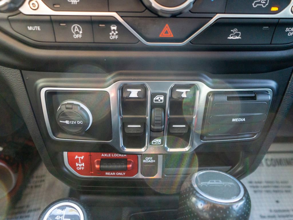 Used 2022 Jeep Gladiator Mojave w/ LED Lighting Group image 27