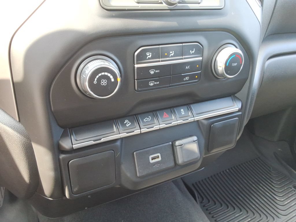 Certified 2020 Chevrolet Silverado 1500 Custom Trail Boss w/ Custom Convenience Package AWD/4WD image 31