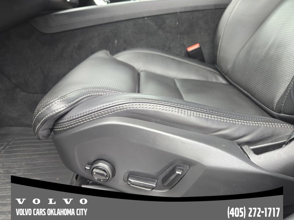 Used 2023 Volvo XC60 B6 Ultimate w/ Protection Package Premier AWD/4WD image 23