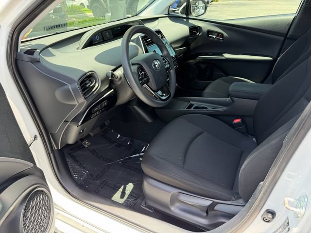 Used 2021 Toyota Prius L Eco FWD image 11