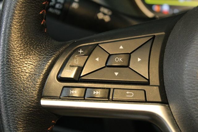 Used 2020 Nissan Kicks SR w/ SR Premium Package image 16