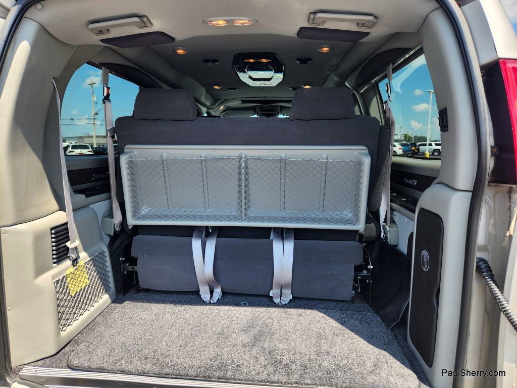 Used 2019 Chevrolet Express 2500 image 15