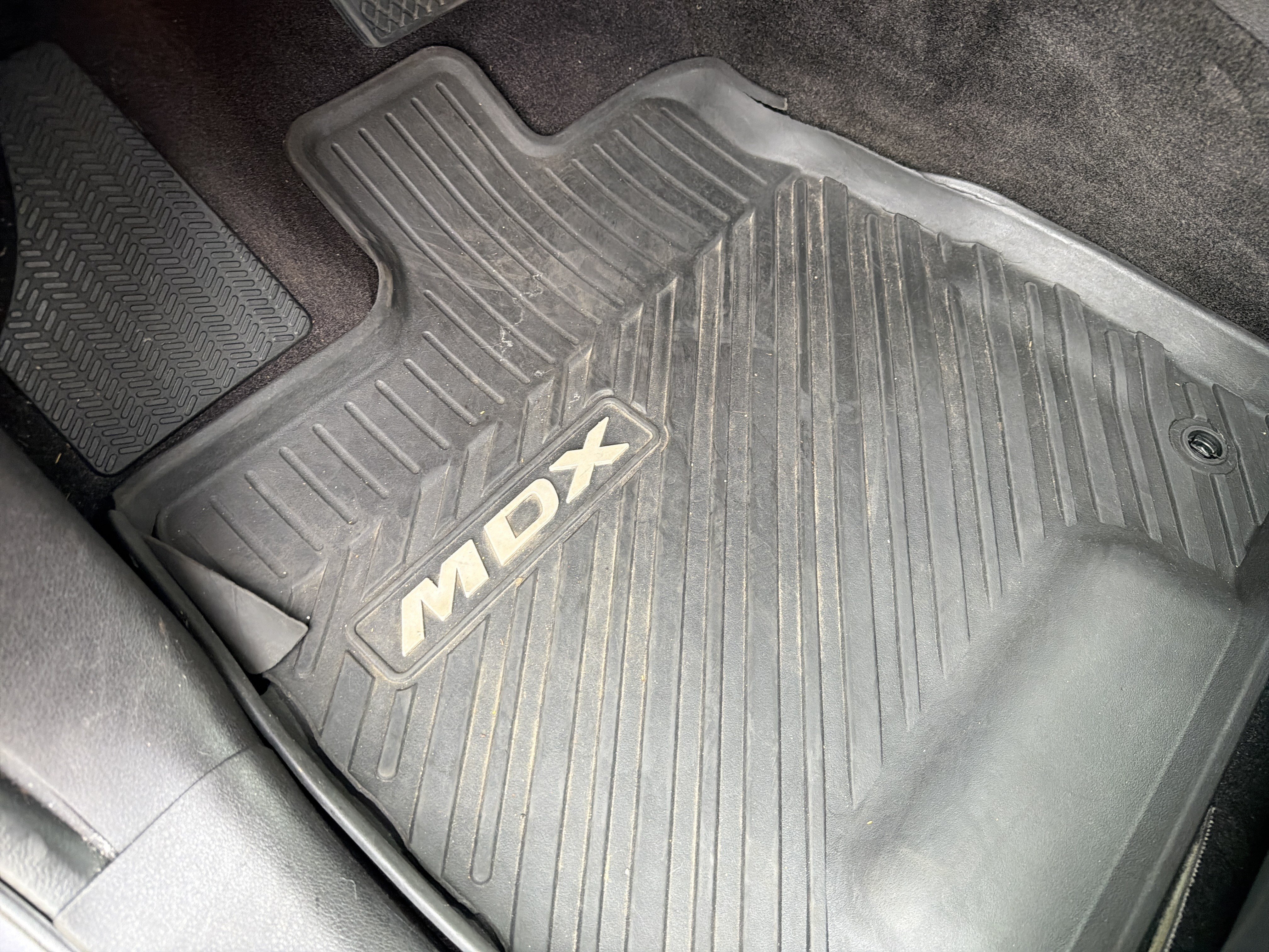 Certified 2020 Acura MDX w/ Technology Package AWD/4WD image 17
