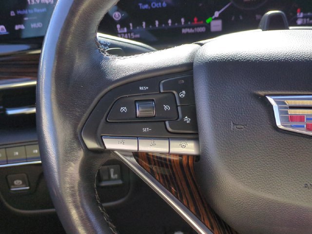 Used 2023 Cadillac Escalade Premium Luxury AWD/4WD image 16