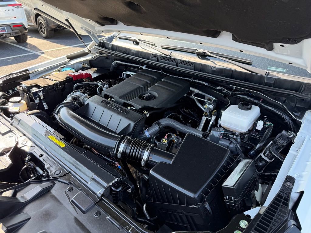 Used 2025 Nissan Frontier PRO-4X w/ Pro Premium Package image 41