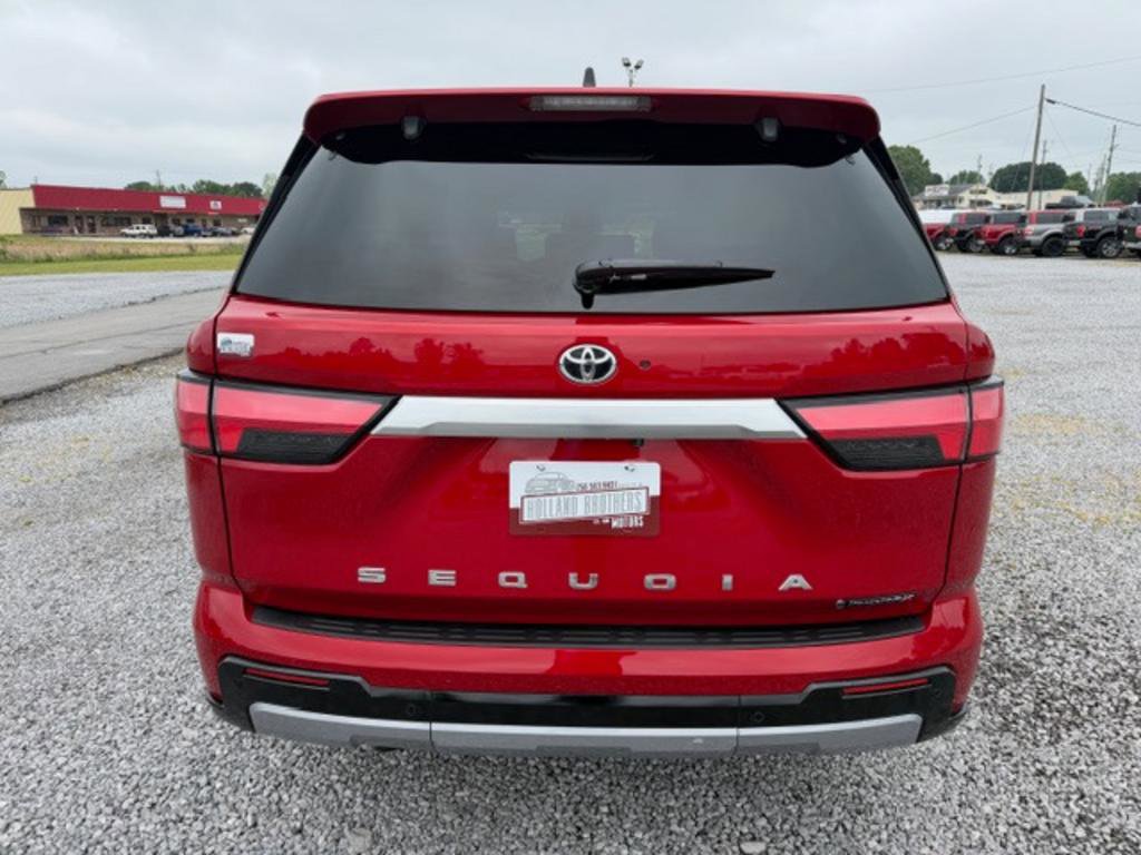 Used 2025 Toyota Sequoia Capstone AWD/4WD image 2