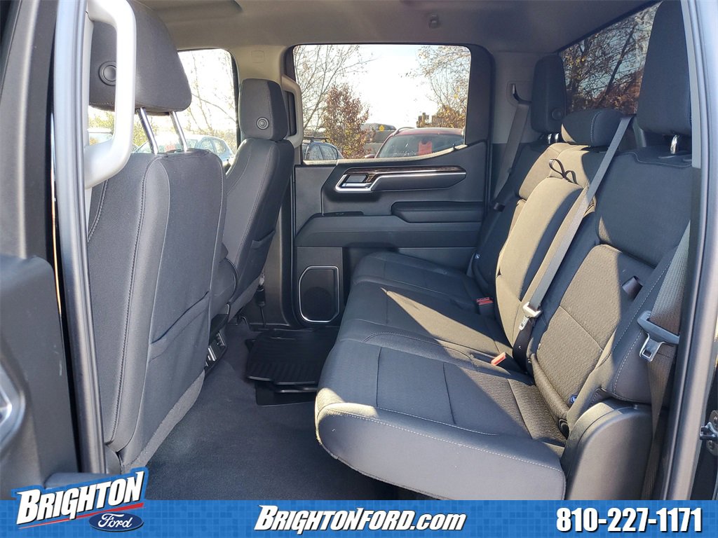Used 2025 GMC Sierra 1500 Elevation image 11