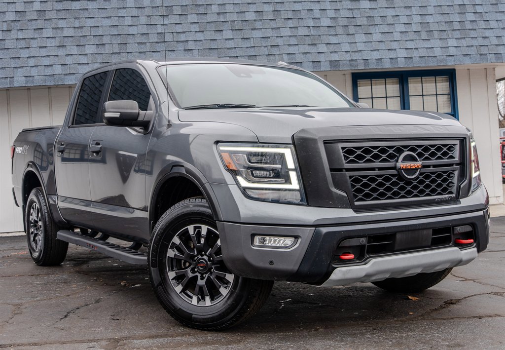Used 2020 Nissan Titan PRO-4X w/ Pro-4x Utility Package AWD/4WD image 7