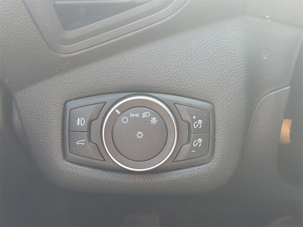 Used 2018 Ford Escape SE image 20