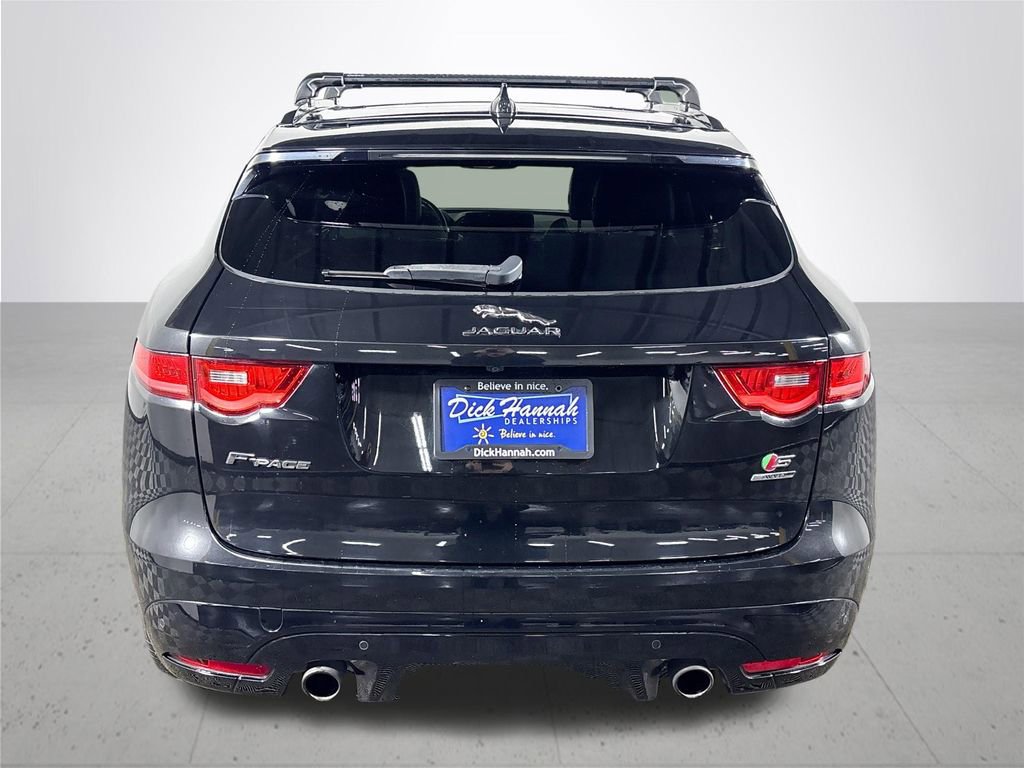 Used 2017 Jaguar F-PACE S image 7