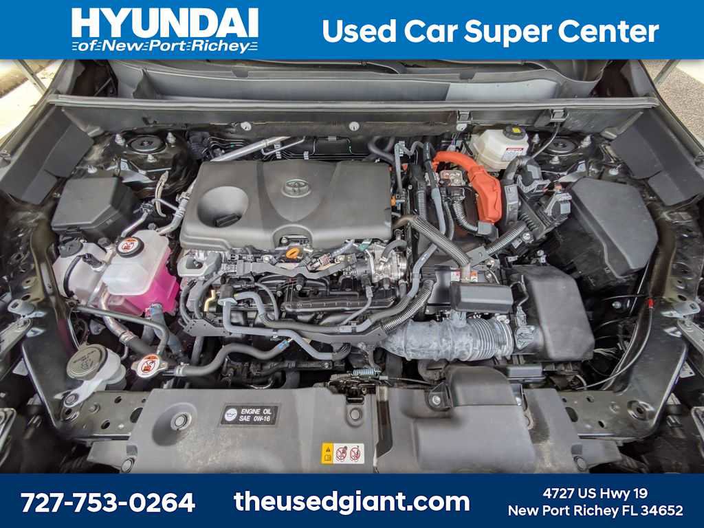 Used 2024 Toyota RAV4 XLE w/ Convenience Package image 16