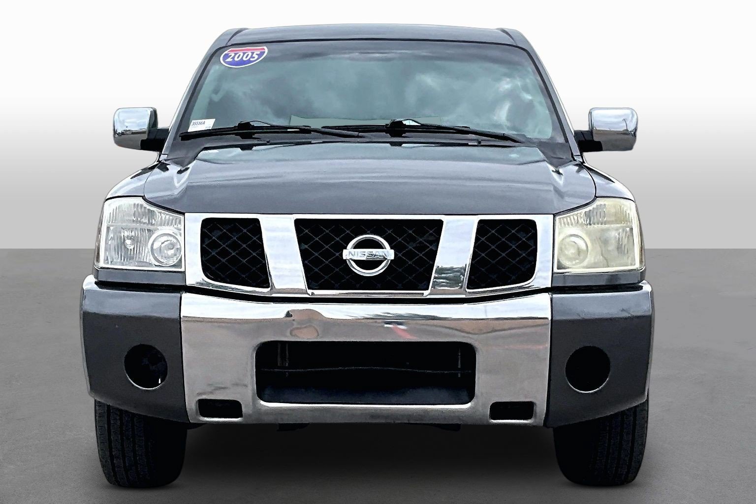 Used 2005 Nissan Titan SE RWD image 3