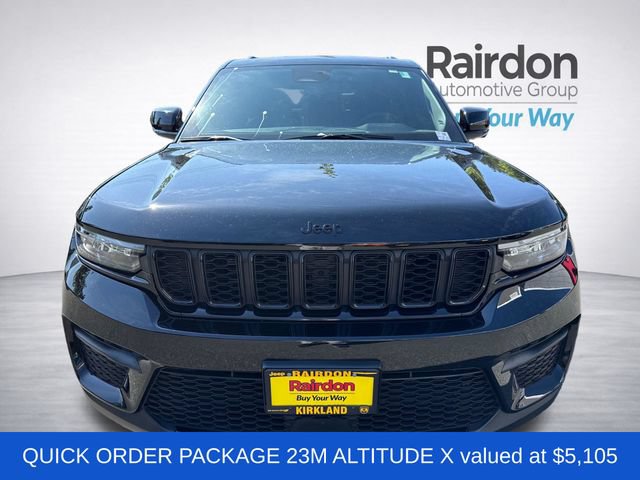 Used 2024 Jeep Grand Cherokee Altitude AWD/4WD image 2