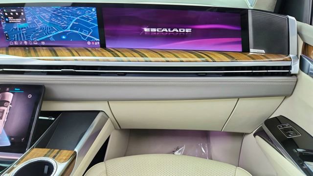Used 2025 Cadillac Escalade Sport Platinum w/ LPO, Floor Liner Package image 41