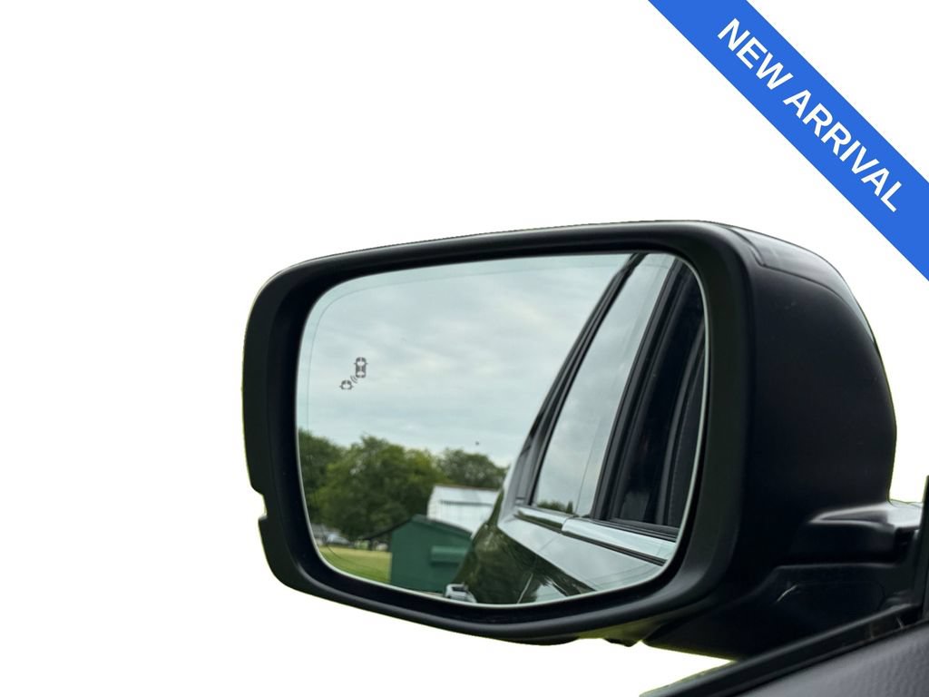 Used 2025 Honda Pilot Elite image 23