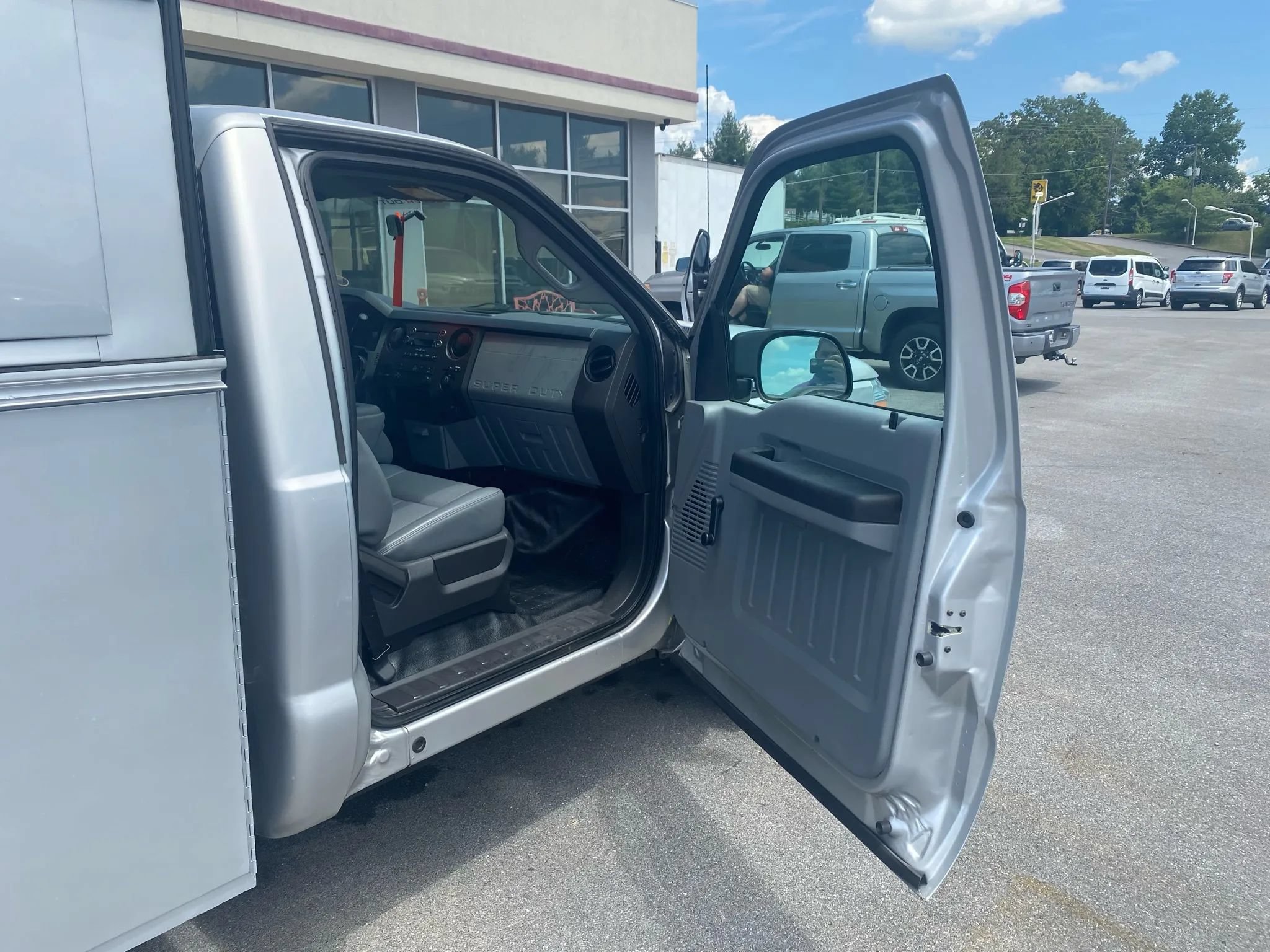 Used 2015 Ford F250 XL RWD image 13