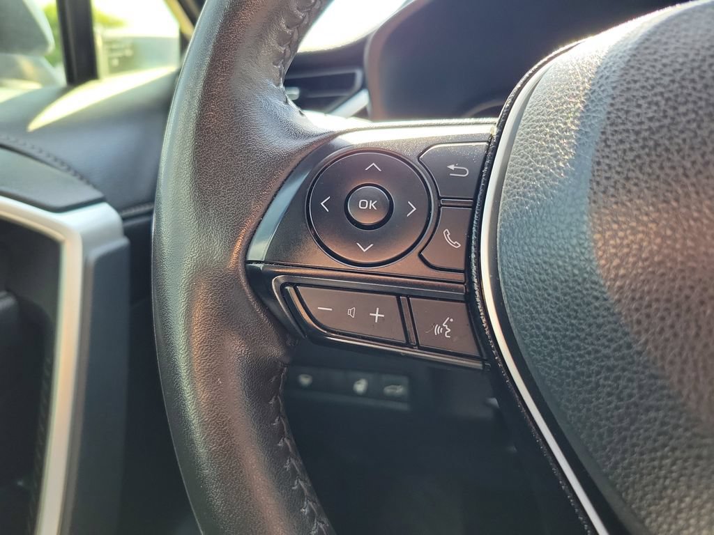 Used 2019 Toyota RAV4 Limited w/ Cold Weather Package FWD image 24
