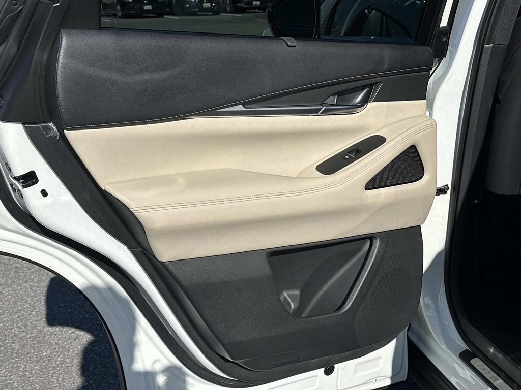 Used 2023 INFINITI QX60 Luxe w/ Cargo Package image 29