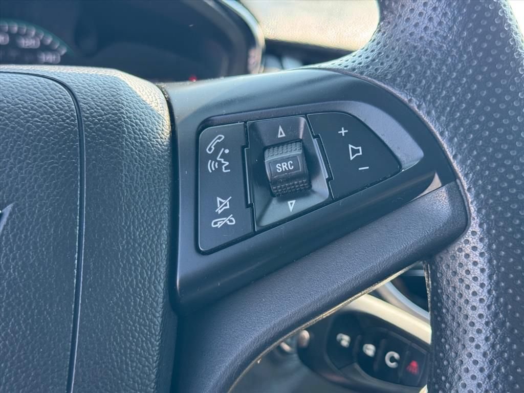 Used 2020 Chevrolet Trax LS w/ Tint and Cruise Package FWD image 17