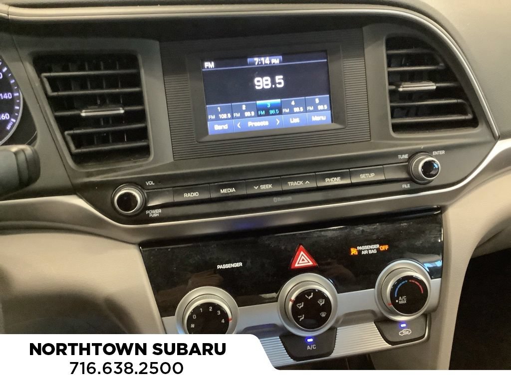 Used 2019 Hyundai Elantra SE FWD image 26