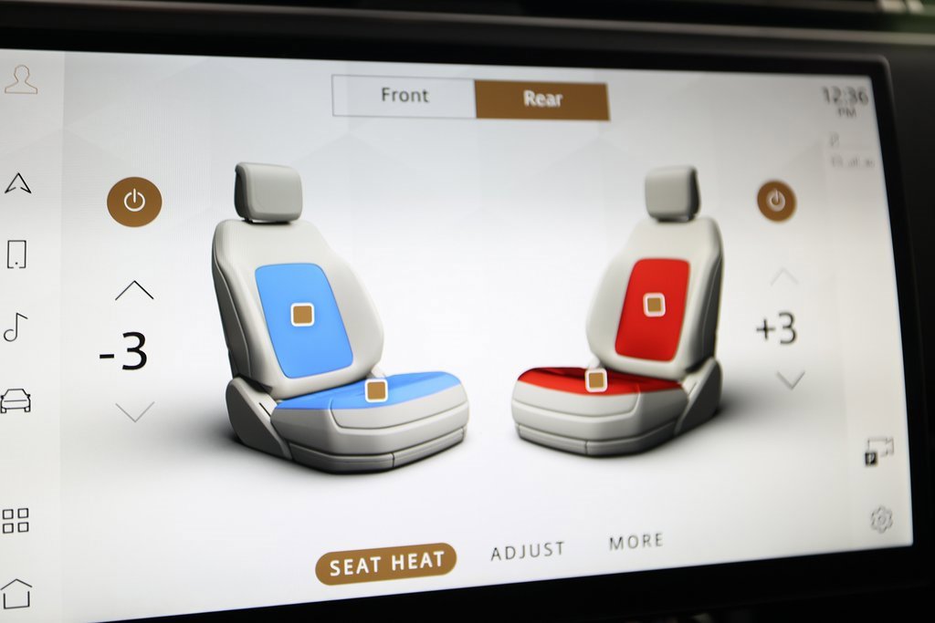 Used 2023 Land Rover Range Rover SE image 25