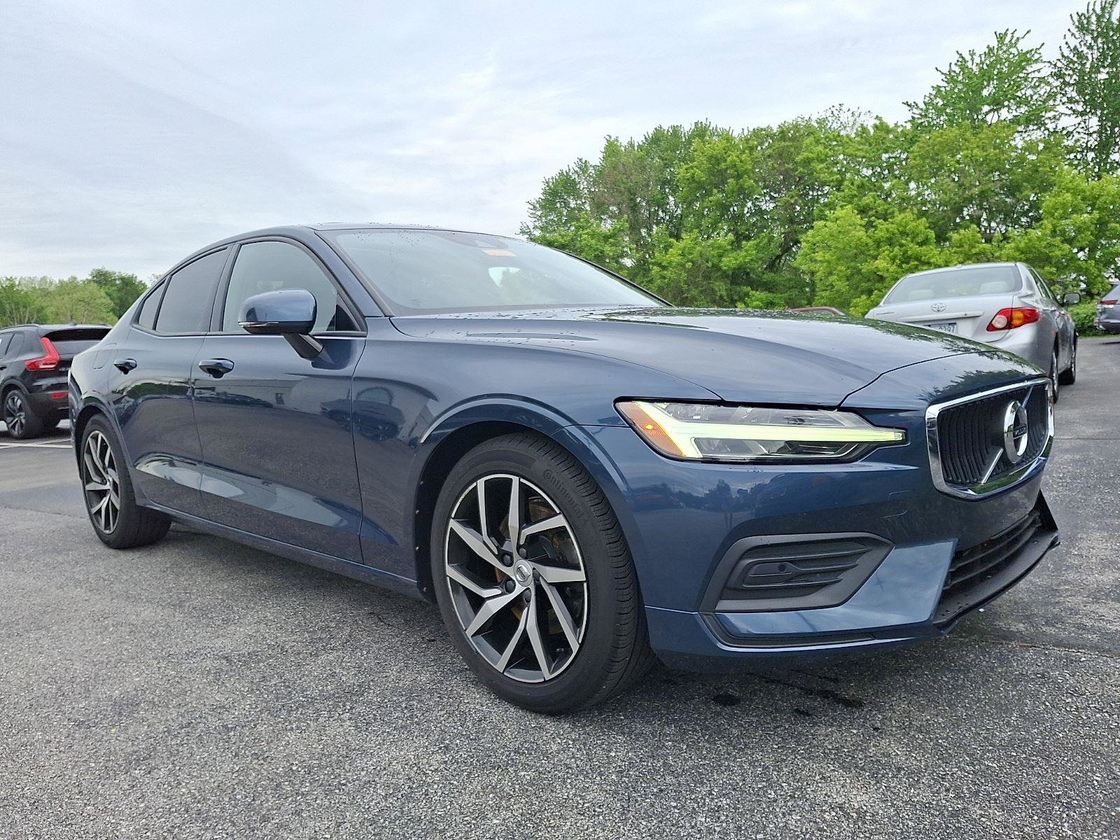 Used 2019 Volvo S60 T5 Momentum w/ Premium Package