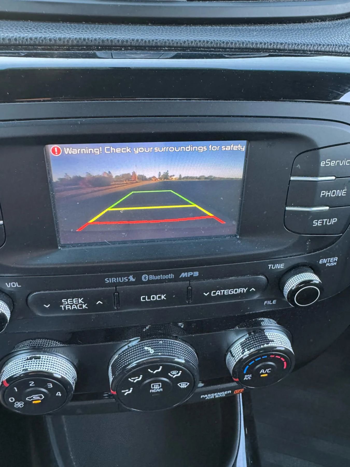 Used 2014 Kia Soul ! FWD image 24