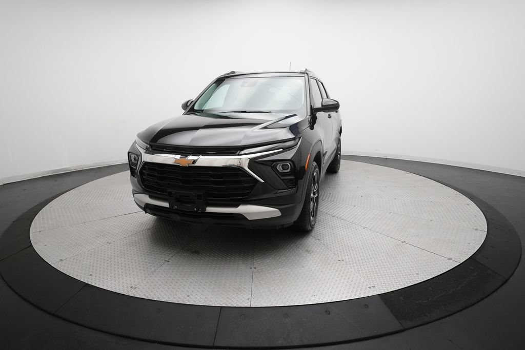 Used 2025 Chevrolet TrailBlazer LT AWD/4WD image 12
