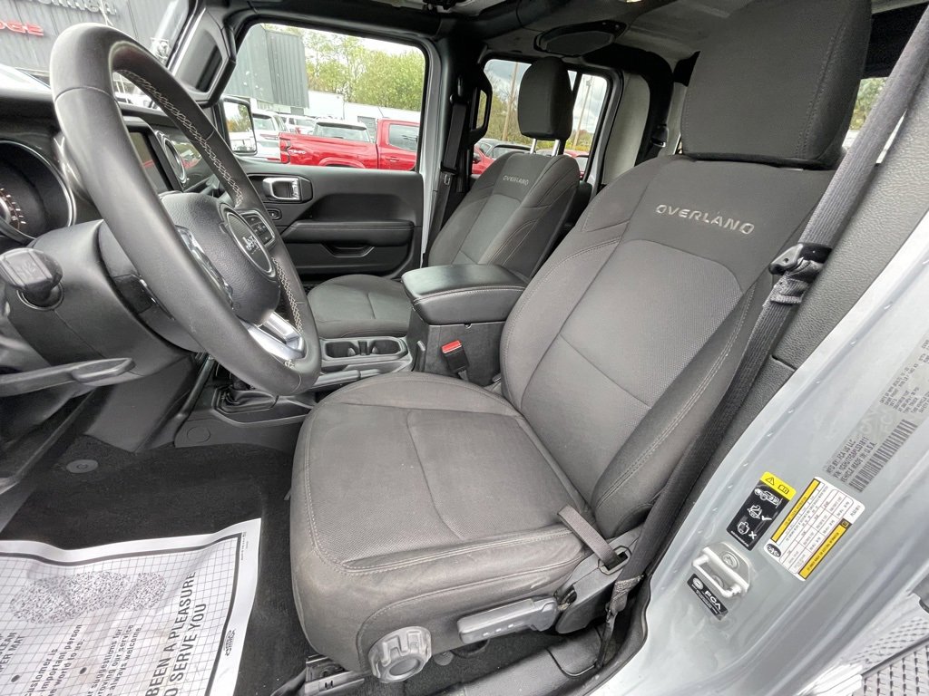 Used 2023 Jeep Gladiator Overland image 10