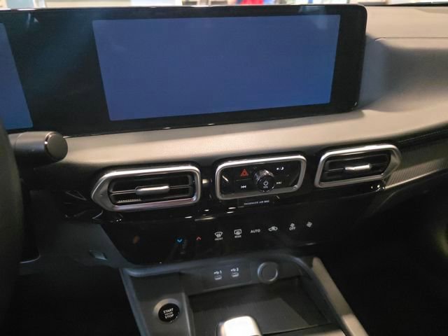 New 2026 Nissan Sentra SV w/ Floor Mat Package FWD image 4