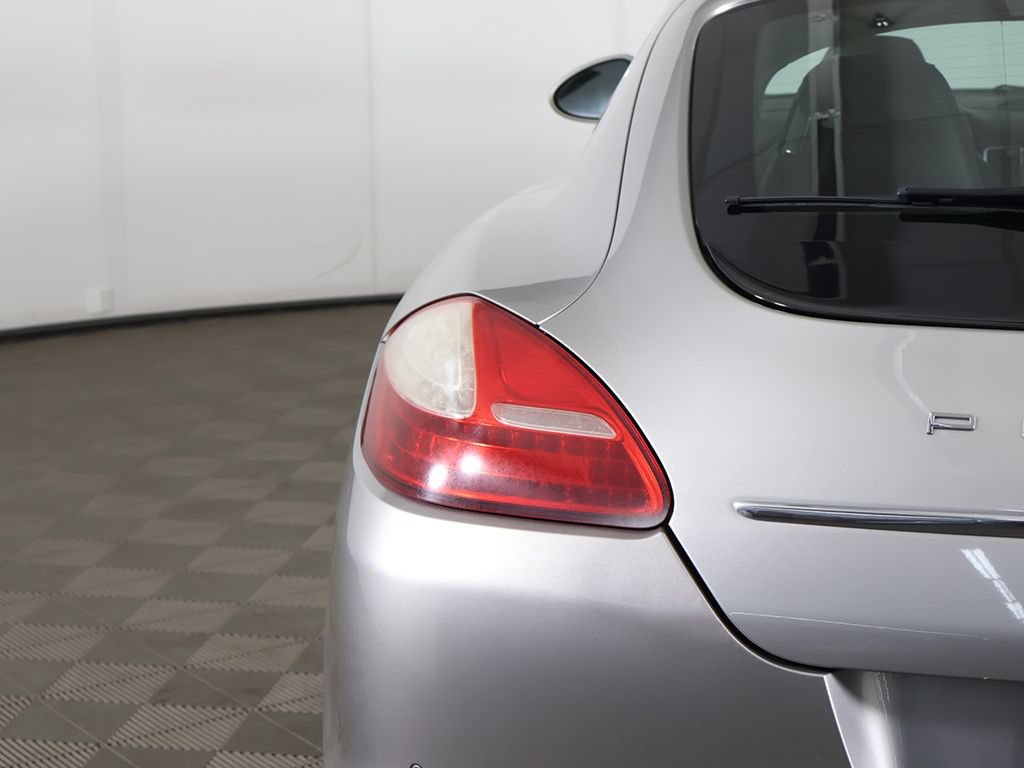 Used 2013 Porsche Panamera AWD/4WD image 16