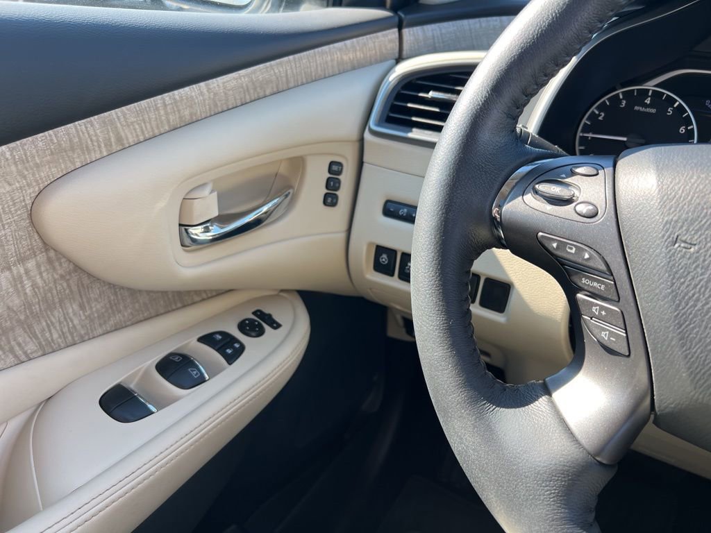 Used 2023 Nissan Murano SL w/ SL Moonroof Package image 19