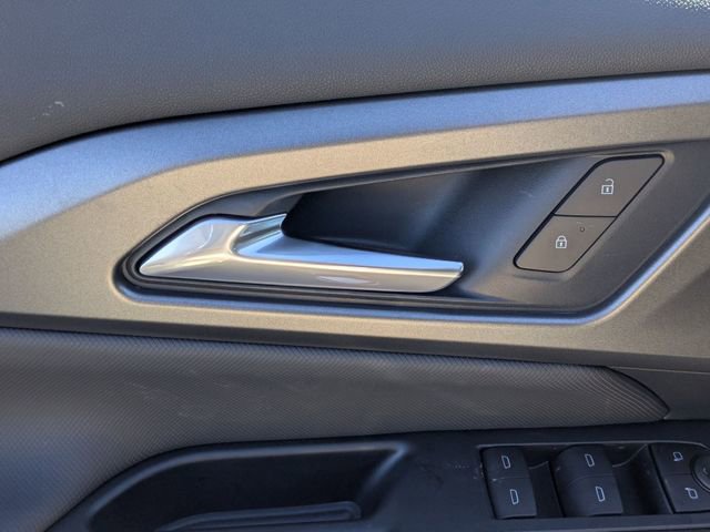 Used 2026 Chevrolet Equinox EV LT FWD image 12