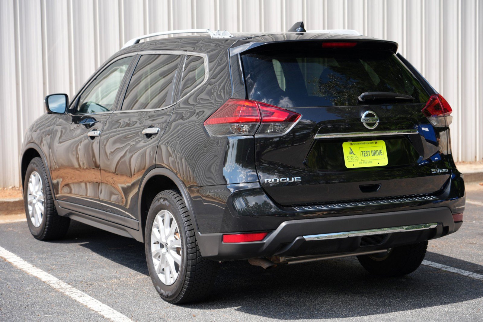 Used 2018 Nissan Rogue SV w/ Sun & Sound Touring Package AWD/4WD image 46