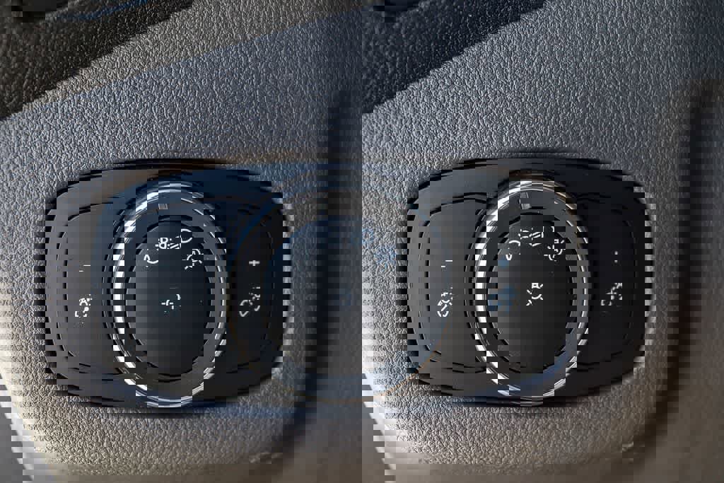 Used 2023 Ford Transit Connect XL image 23