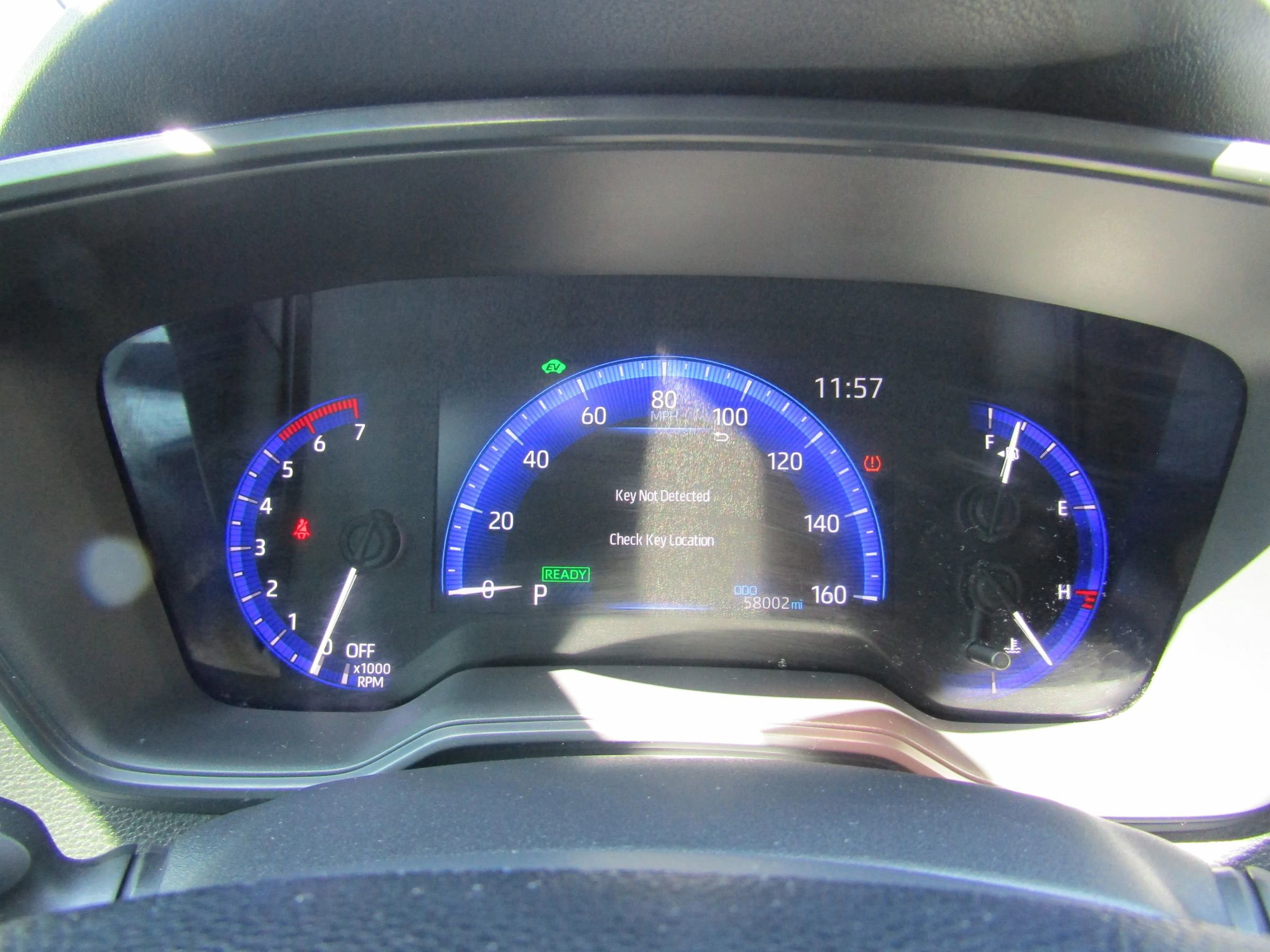 Used 2021 Toyota Corolla LE FWD image 28