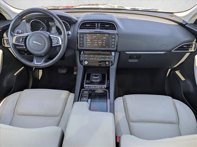 Used 2018 Jaguar F-PACE Prestige AWD/4WD image 18