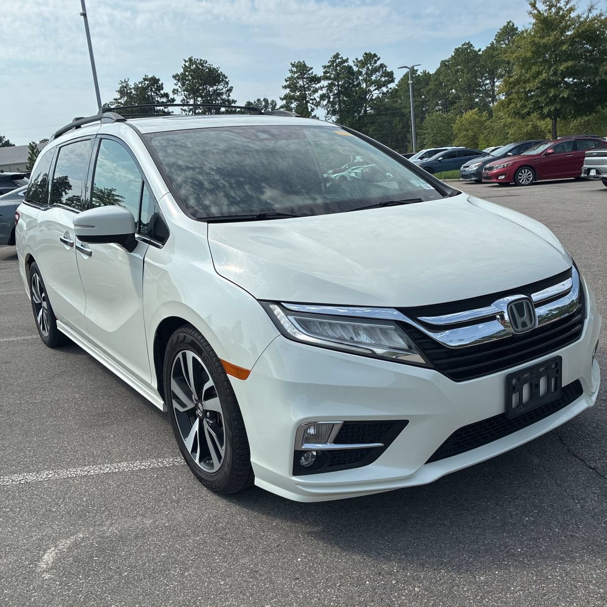 Used 2019 Honda Odyssey Elite image 2