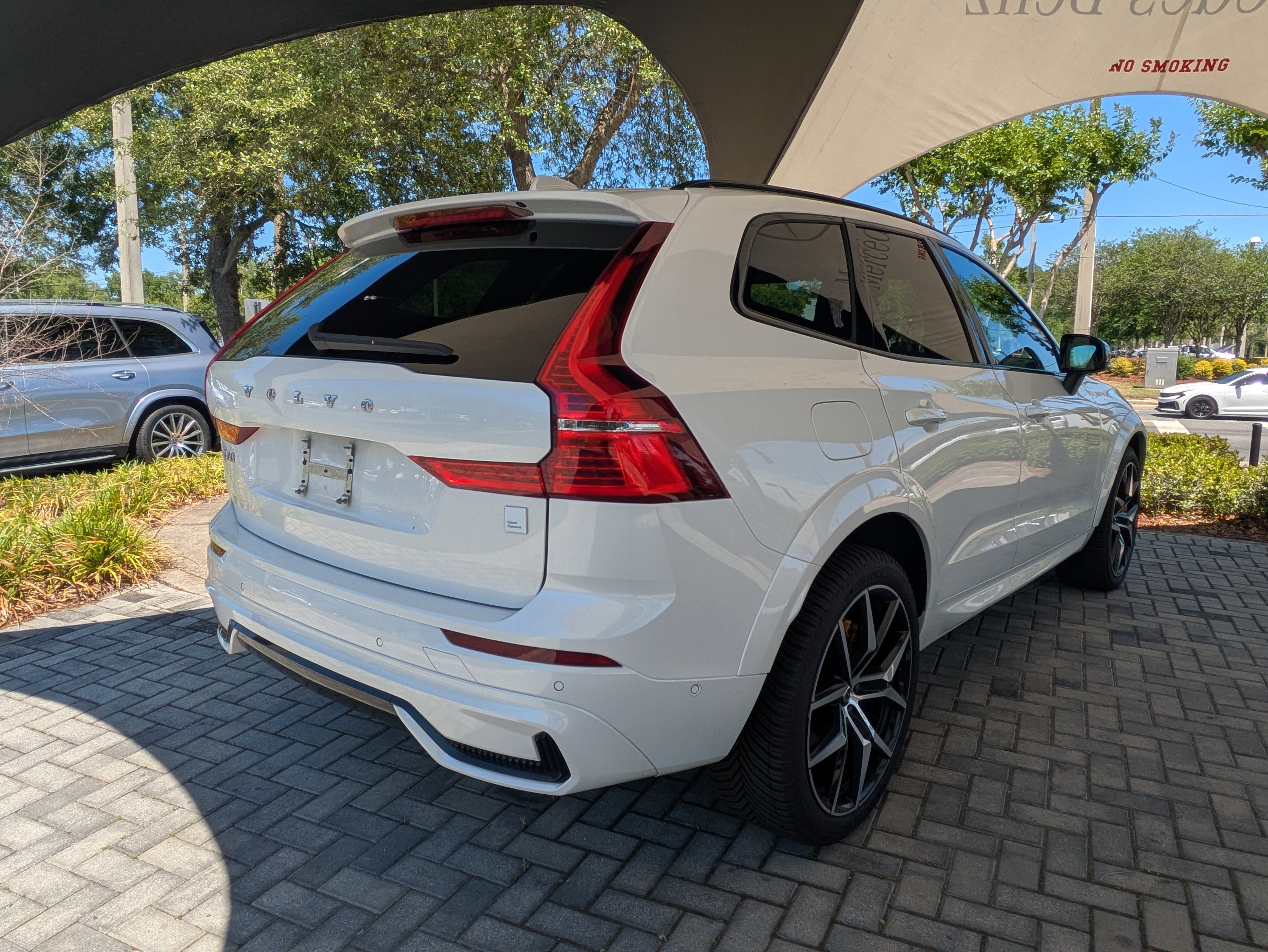 Used 2024 Volvo XC60 T8 Polestar AWD/4WD image 4