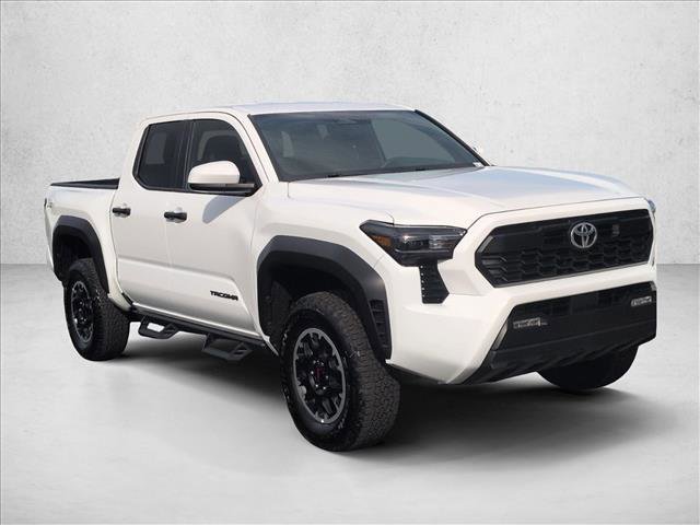 Used 2025 Toyota Tacoma TRD Off-Road AWD/4WD image 3
