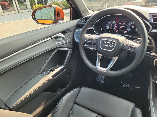 Used 2025 Audi Q3 2.0T Premium w/ Convenience Package AWD/4WD image 11