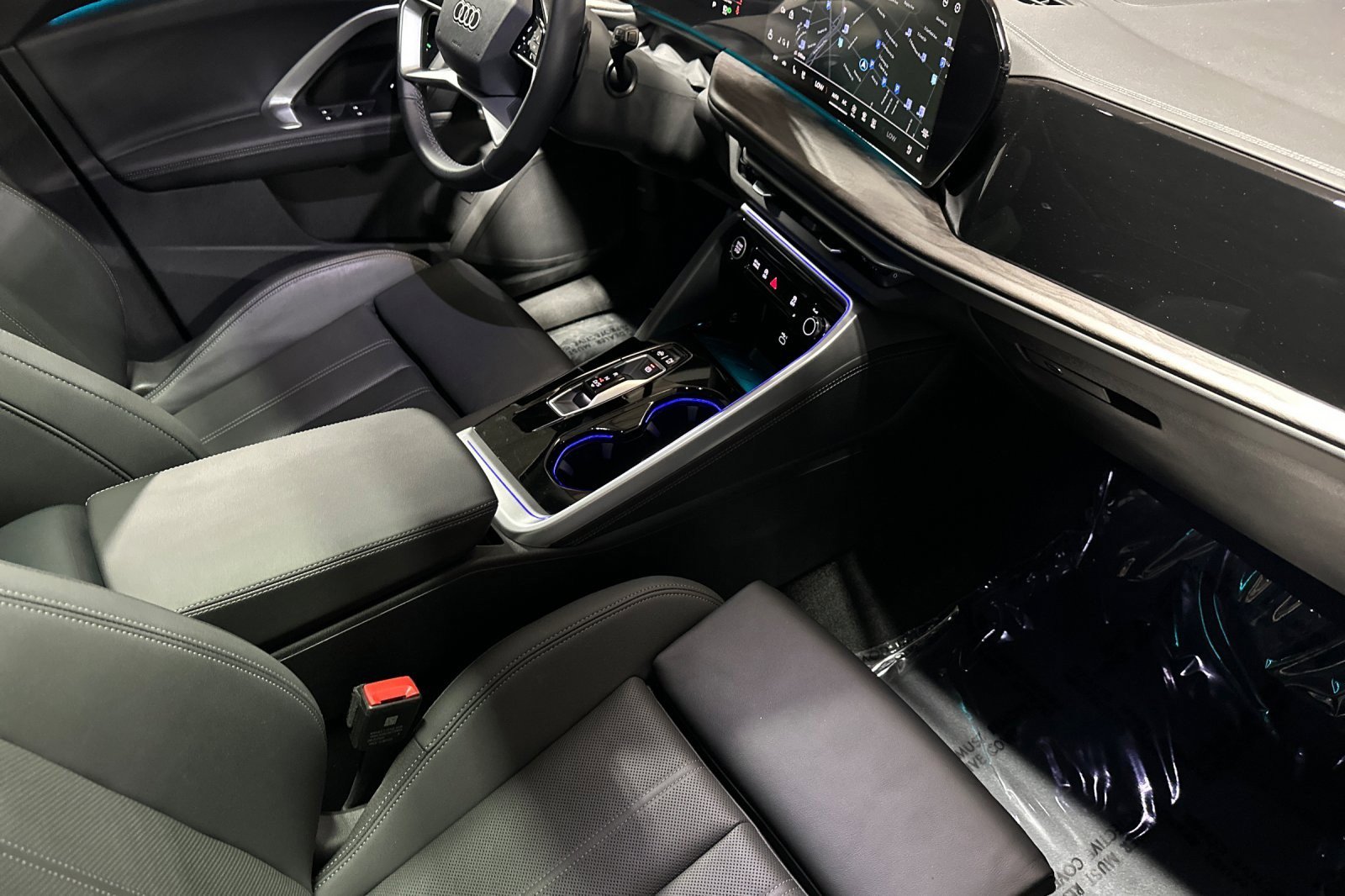 Used 2025 Audi Q5 Premium Plus w/ Premium Plus image 15