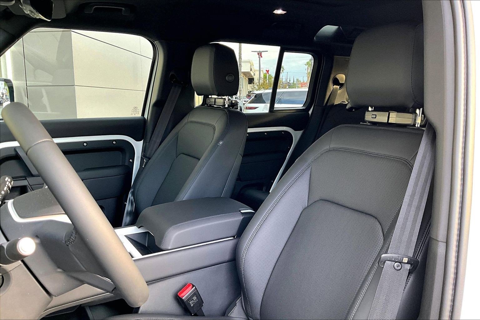 New 2026 Land Rover Defender 110 S image 9