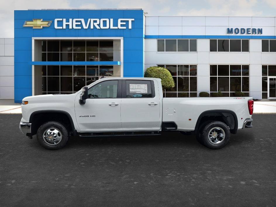 New 2026 Chevrolet Silverado 3500 LT AWD/4WD image 2